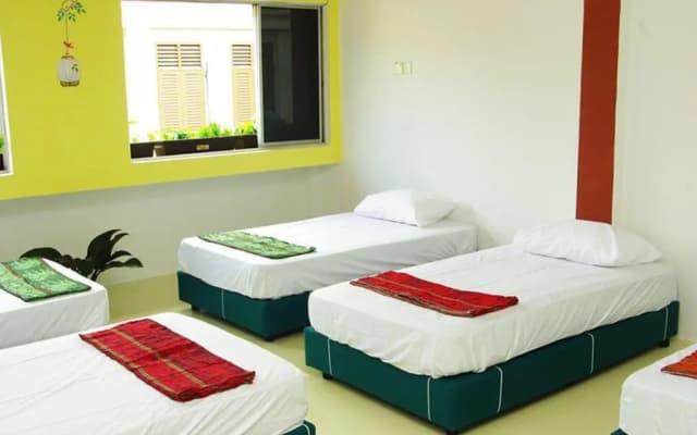 Sayang-Sayang Youth Hostel - photo 5