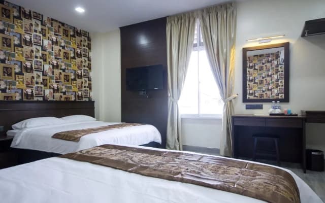 Islander Lodge - photo 2