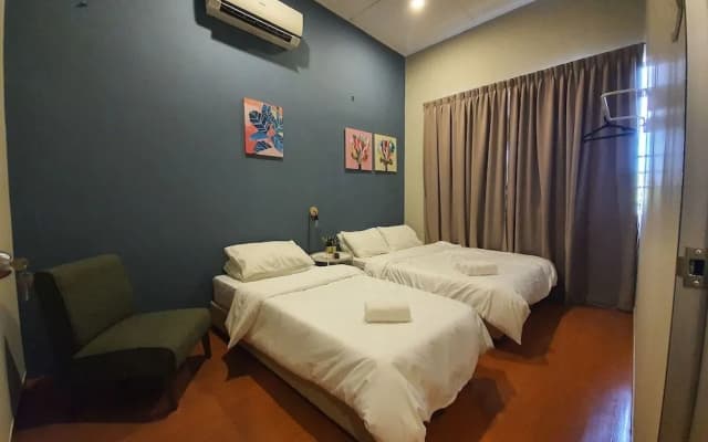 No33 Mandalay House near Gleneagles Island Northern Heart Loh Guan Lye Hospital - photo 3