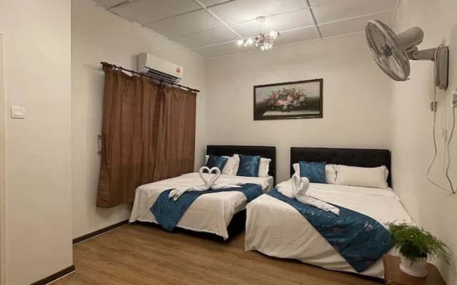 Baba & Charlie Homestay - photo 3