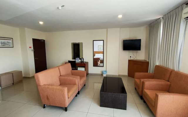 MRC Hotel - photo 2