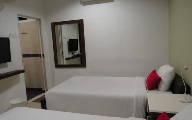Cactus Inn - photo 4