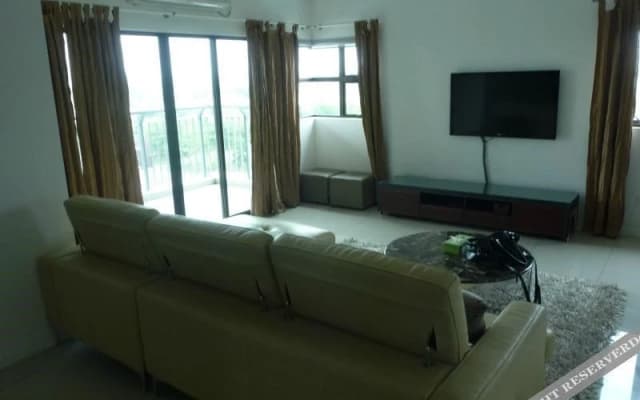 Ujana Executive Apartments - photo 2