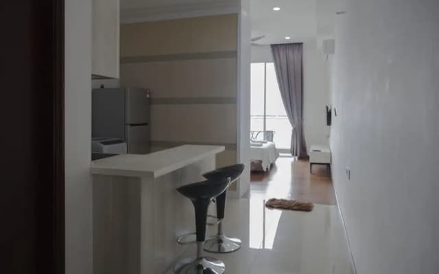 Paragon Suite by Superhost - photo 2