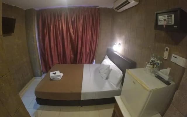 Green Town hotel & Resort Kuah - photo 4