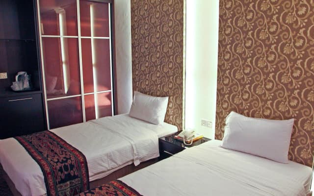 Royal Hotel - photo 3
