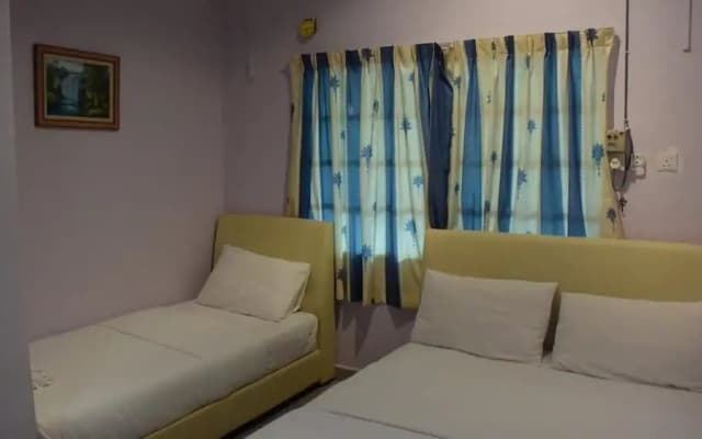 Idyllic Paradise Guest House - photo 2