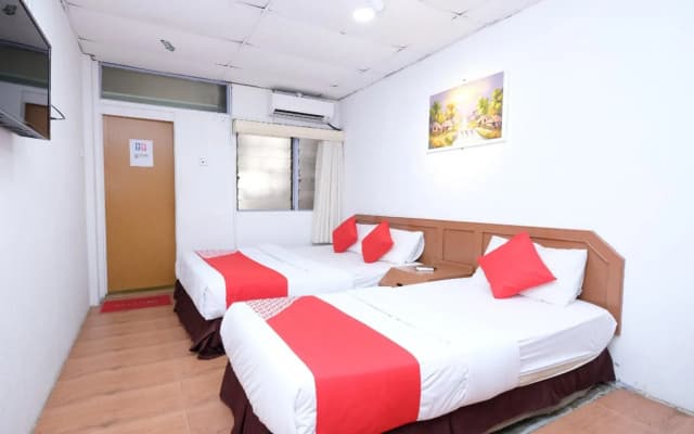 OYO 715 Mr J Hotel Kota Bharu - photo 2