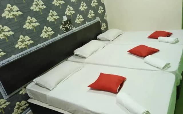 Ezi Hotel Klang - photo 4