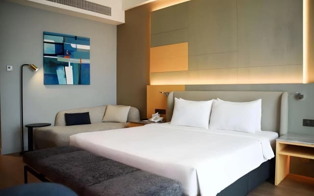 M World Hotel - photo 4