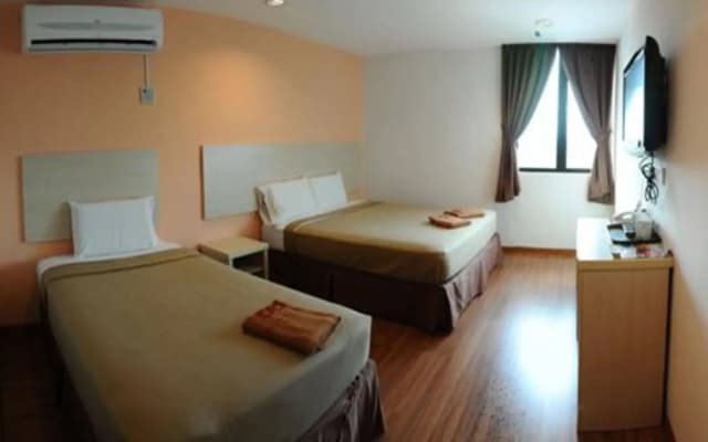 906 Hotel Airport - photo 3