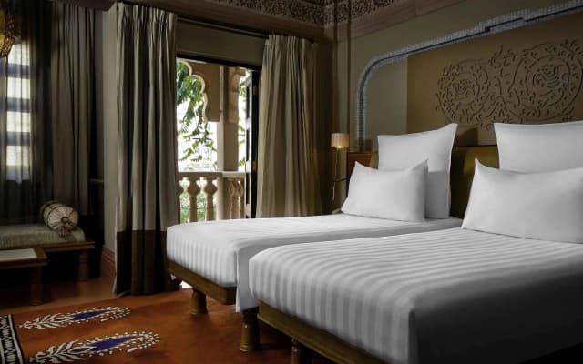 DoubleTree by Hilton Putrajaya Lakeside - photo 3