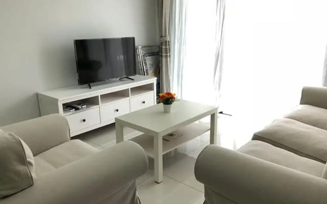 Minimalist @ Country Garden Danga Bay - photo 3