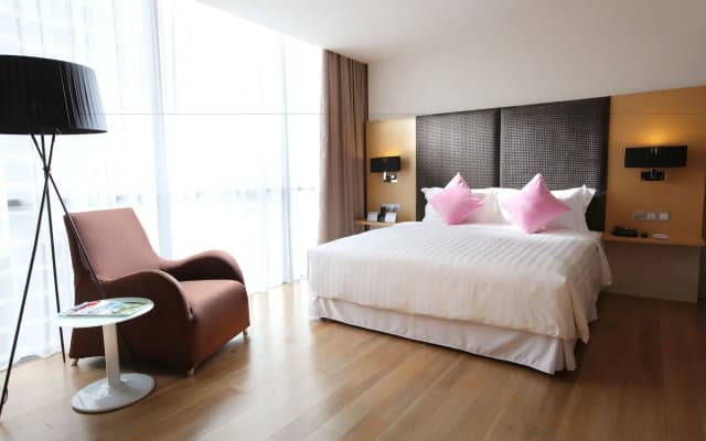 Empire Hotel Subang - photo 3