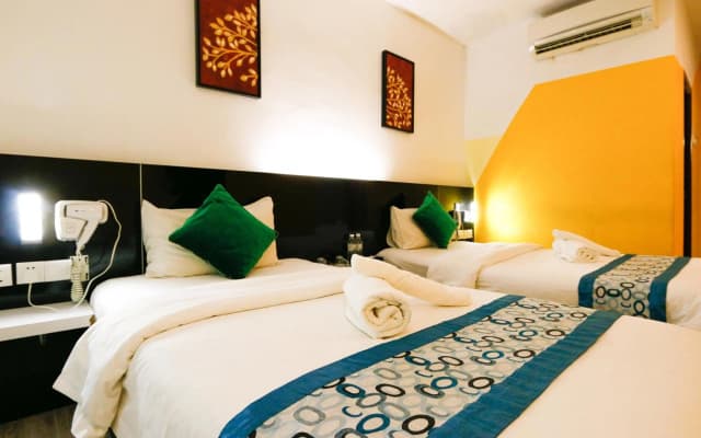 Golden Roof Hotel Ampang Ipoh - photo 3