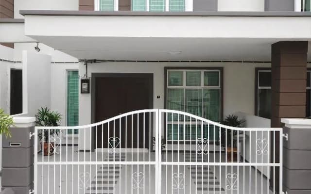 Courtyard Residence - photo 3