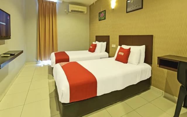 Hotel O M Three Hotel - photo 5