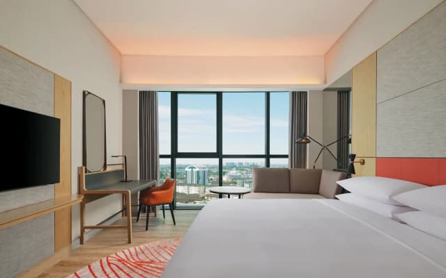 Sheraton Kuching Hotel - photo 4