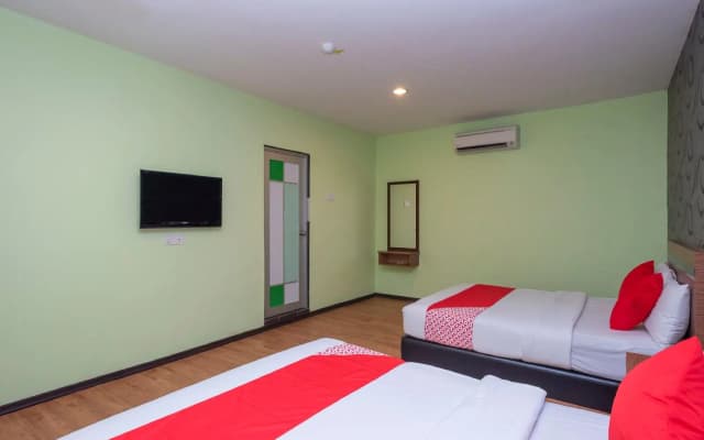 OYO 504 Hotel Aromas Kulai - photo 5