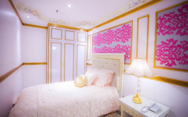 Lace Boutique Hotel - photo 4