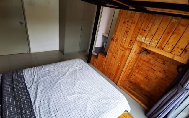 The Woodz Thematic Homestay - photo 4