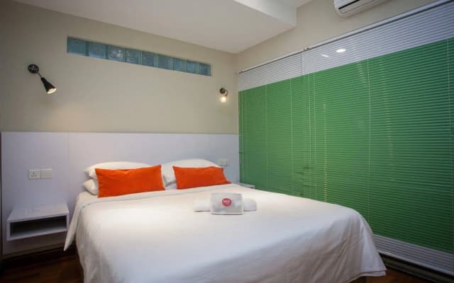 Easyrest Hotel - photo 2