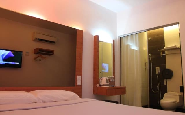 Dream Hotel - photo 4