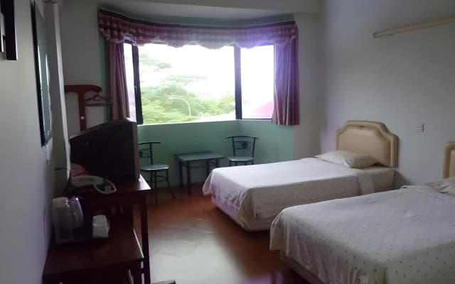 Hotel Hung Hung - photo 2