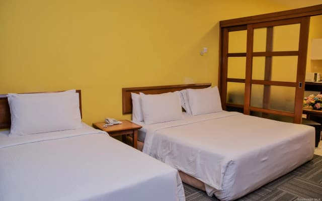 Cempaka Apartment Hotel - photo 4