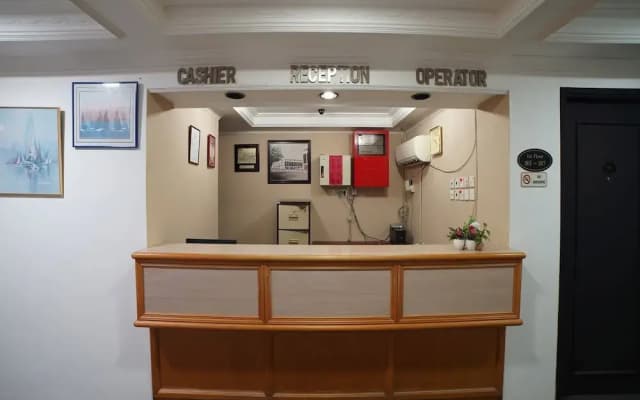 Metro Inn - photo 2