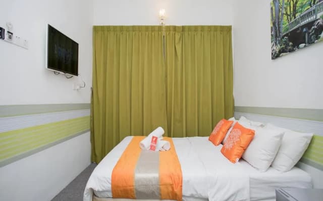 OYO 221 Olive Hotel - photo 4