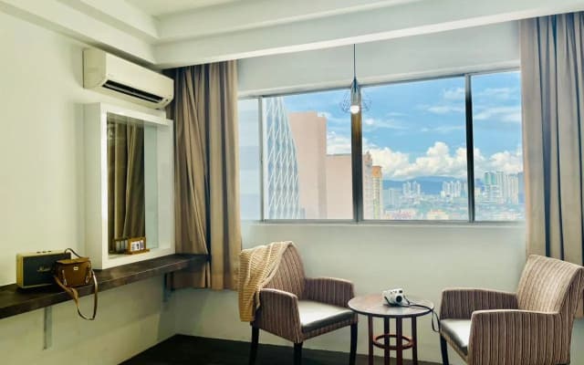 M1 City Center Hotel & Suites - photo 4