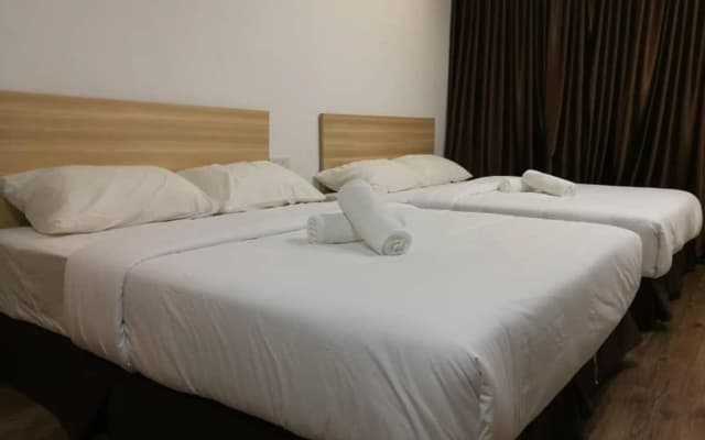 N City Hotel - photo 3