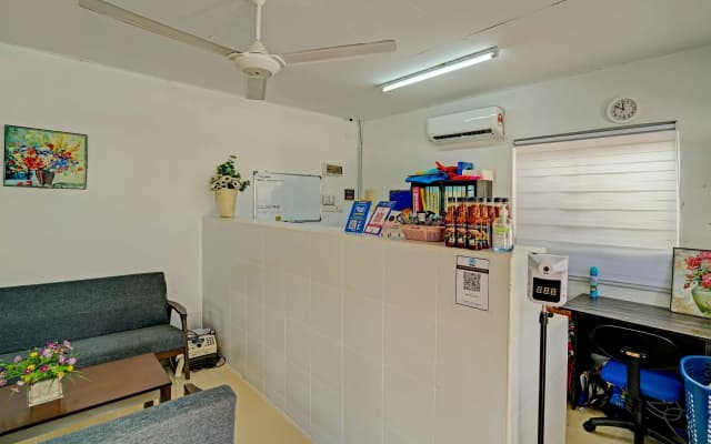 Capital O 90423 Teratai Chalet - photo 2