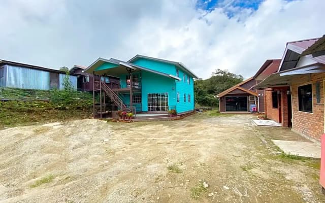 OYO HOME 90288 Masilau Valley Kundasang - photo 3