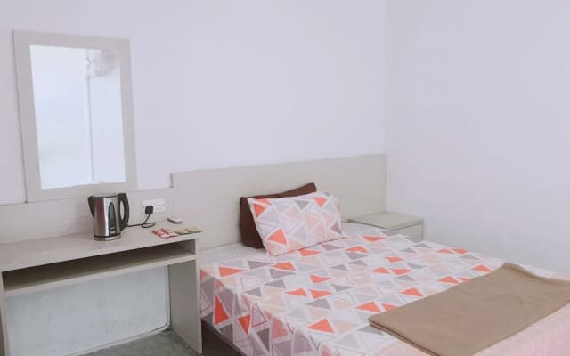 Maness Guesthouse & Homestay - photo 2