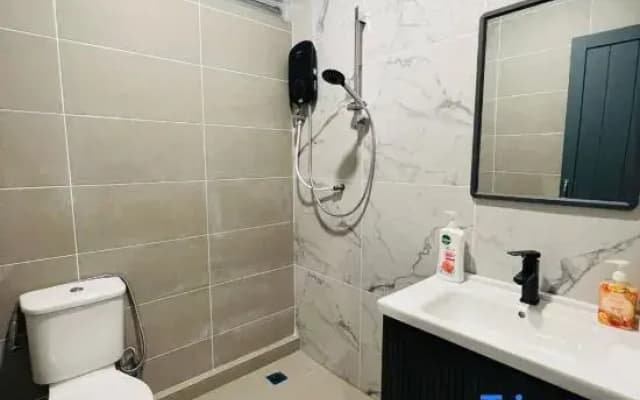 Cozy 4BR Homestay @ Kch near CityOne / Car rental - photo 2