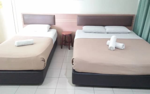Dragon Inn Premium Hotel ( J.B) Sdn Bhd - photo 3