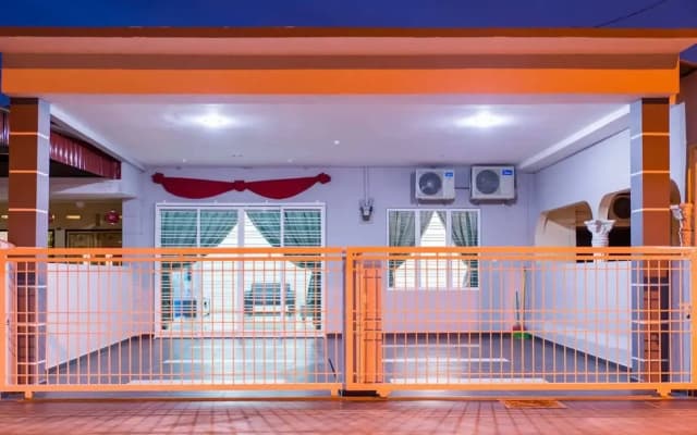 Homely HomeStay Malacca - photo 2
