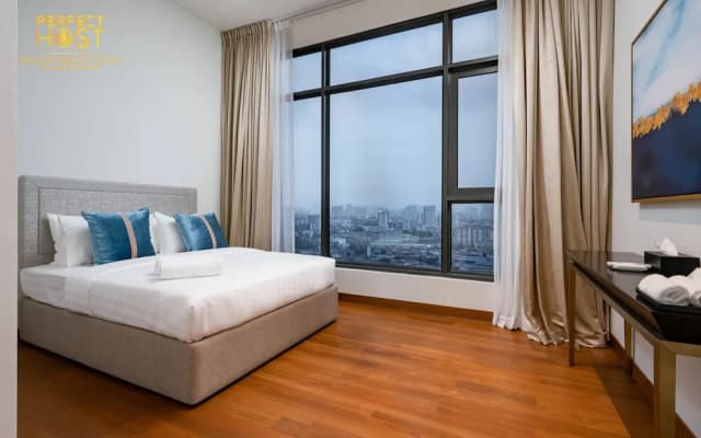 Pavilion Embassy Suites KL by Perfect Host - photo 4