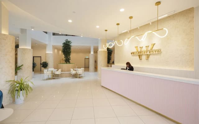 Wellesley Hotel - photo 2
