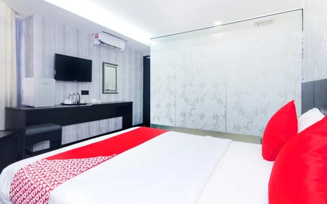 S Hotel - photo 4