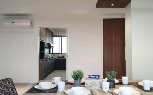 Waterfront (E) 3BR+3Bath+8 Persons+ Wifi+Parking - photo 3