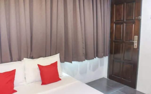 Oyo 90035 Star Hotel - photo 2