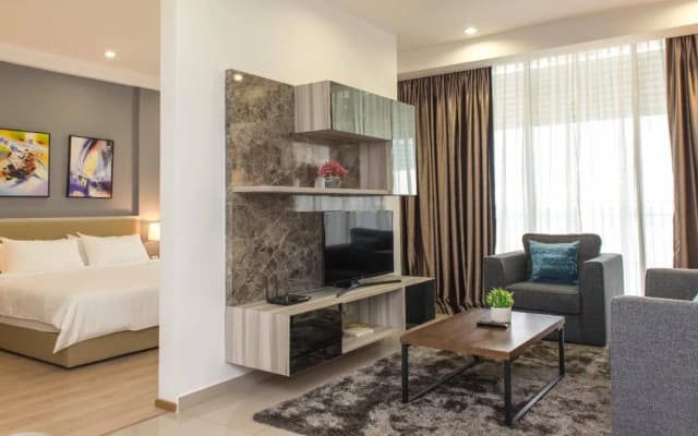 Encorp Marina Suites - photo 2