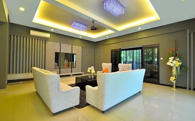 Violet Luxury Service Villa - photo 2