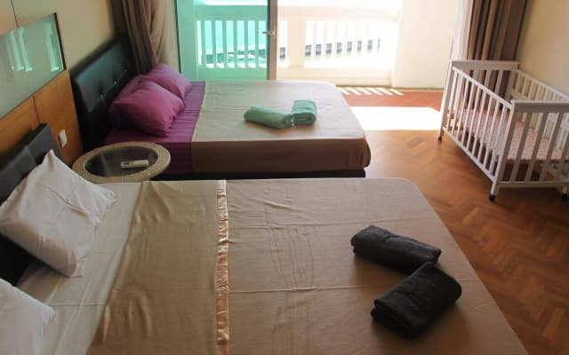 Luxury Suites @ Straits Quay - photo 2