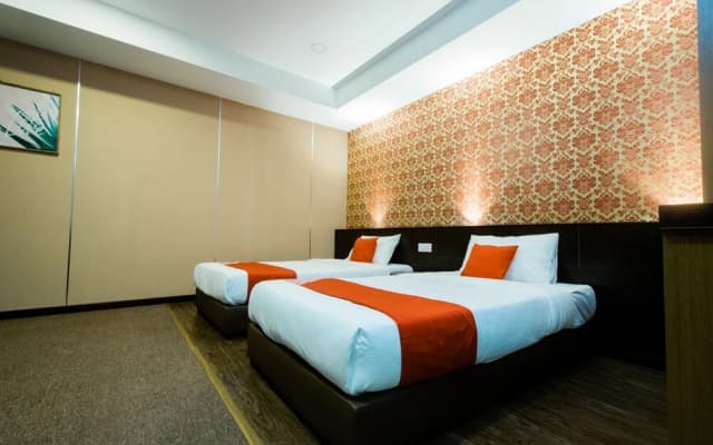 V Motel by OYO Rooms - photo 4