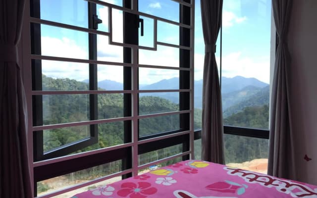 12pax Golden Shine Homestay @Midhills Genting - photo 2