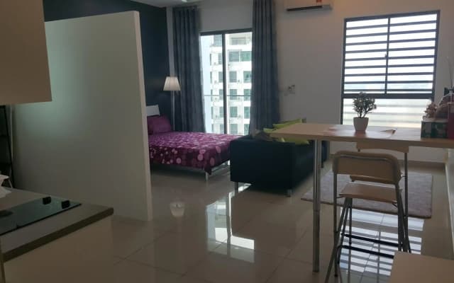 Cyberjaya Cybersquare Suite by Kroll Home2stay with UNIFI TV Wifi Studio Apt - photo 3